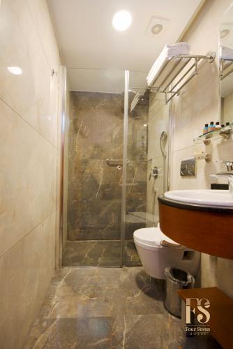 Four Seven Hotel Room Type - Standard Triple Room