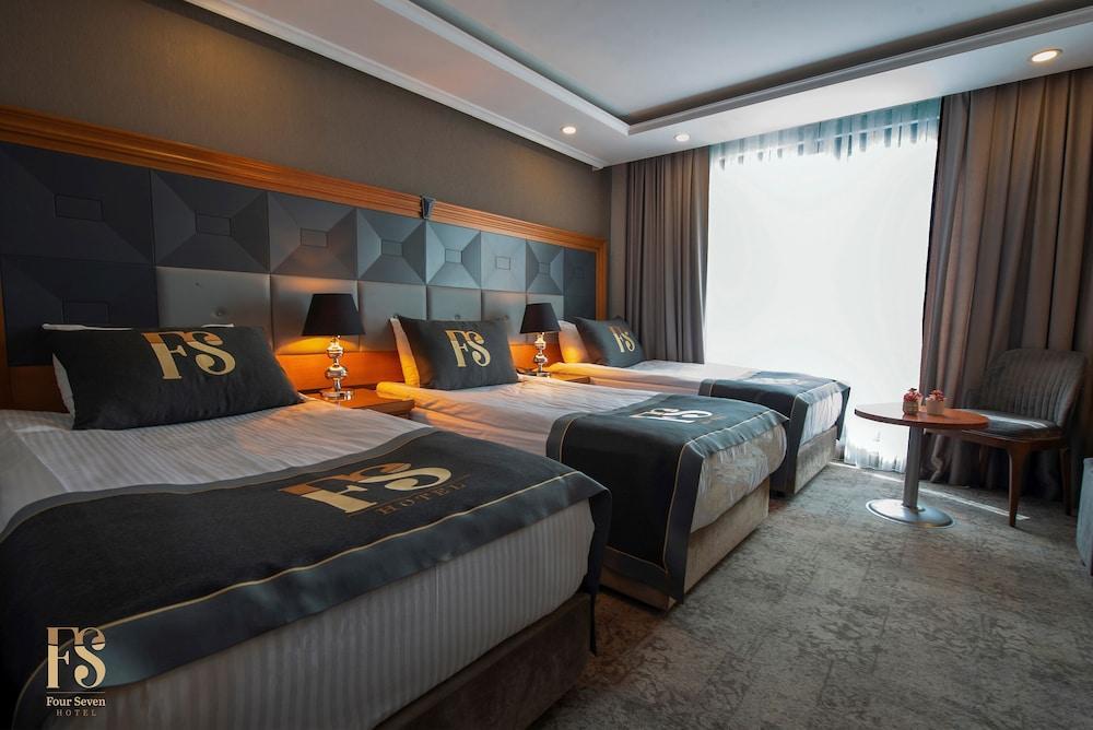 Four Seven Hotel Room Type - Standard Triple Room, 3 Twin Beds
