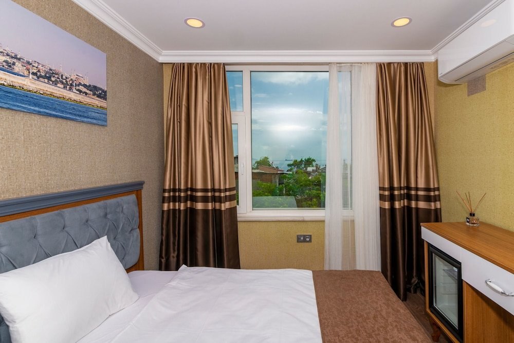 GoldenSand Hotel Room Type - Standard Double or Twin Room, Sea View