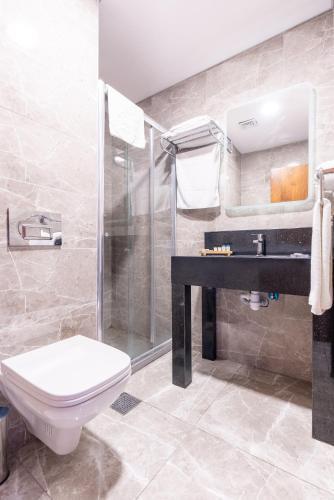 Valens Hotel Downtown Room Type - Standard Double Room