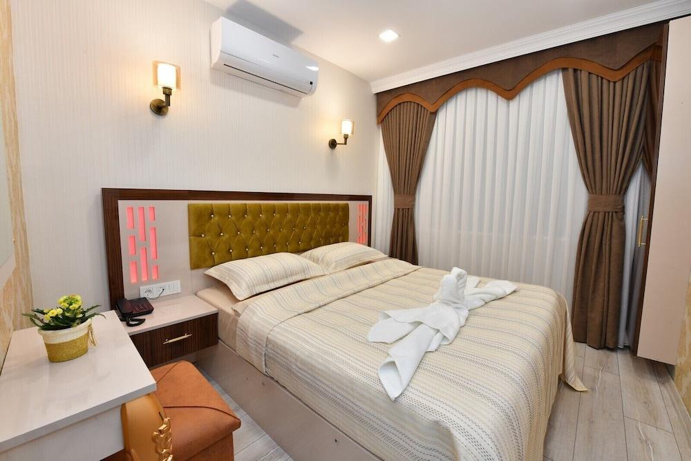 Sea Moon Hotel Room Type - Economy Suite, 2 Bedrooms, Kitchenette Sea Moon Hotel Room Type - Economy Suite, 2 Bedrooms, Kitchenette