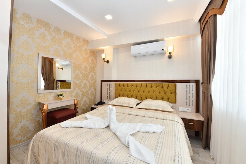 Sea Moon Hotel Room Type - Standard Suite, 2 Bedrooms, Kitchen Sea Moon Hotel Room Type - Standard Suite, 2 Bedrooms, Kitchen