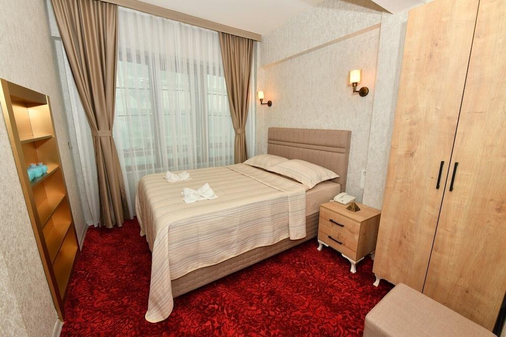 Sea Moon Hotel Room Type - Comfort Suite, 2 Bedrooms, Kitchen