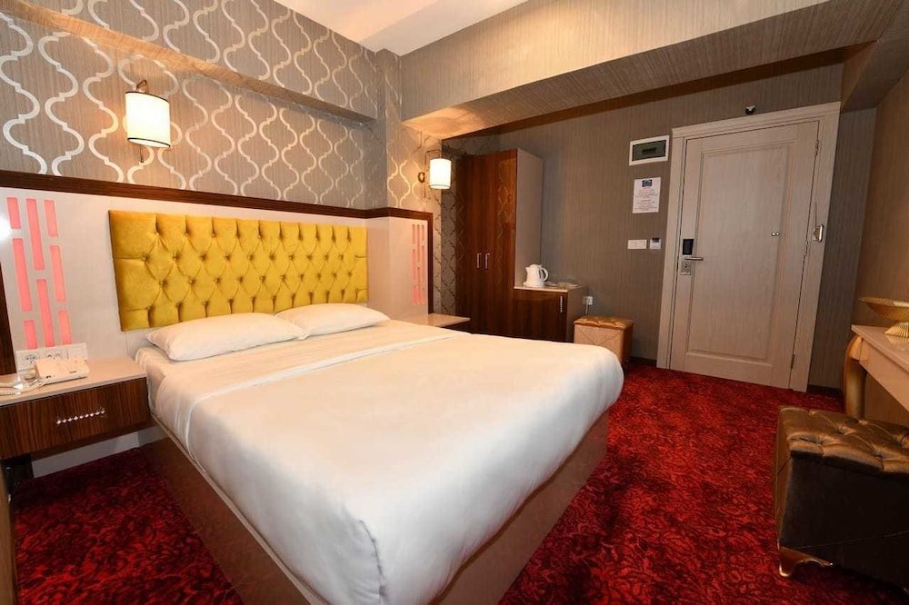 Sea Moon Hotel Room Type - Standard Room, No Windows