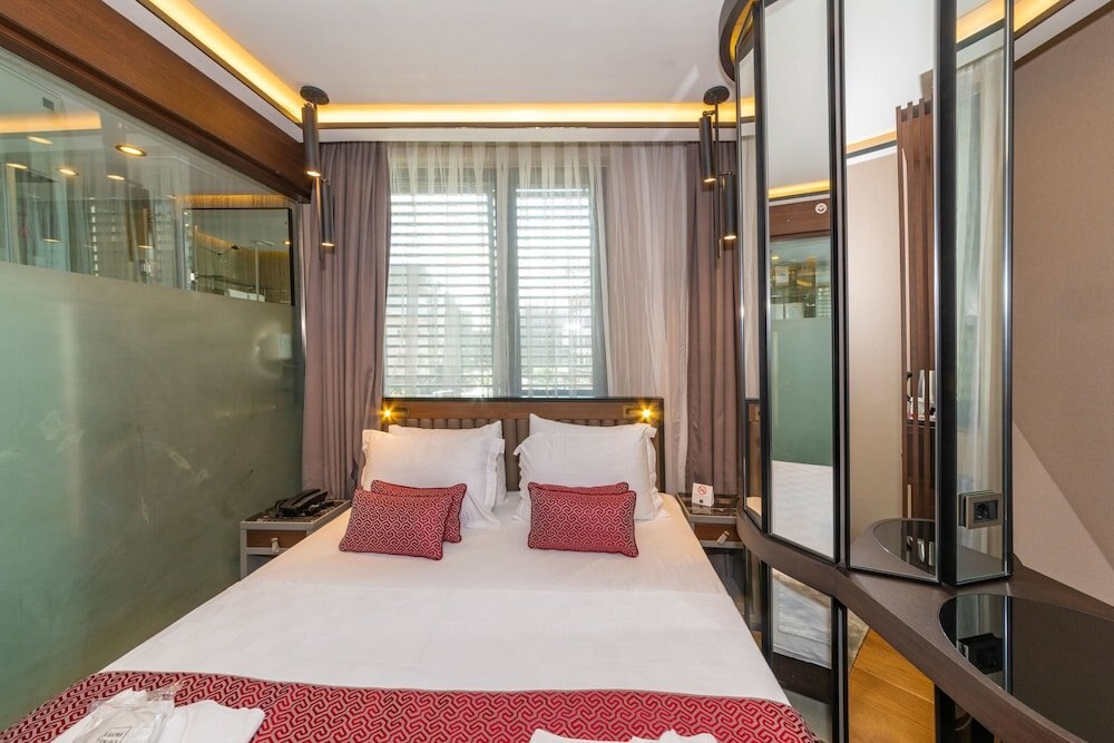 Opale Hotel Room Type - Deluxe Double or Twin Room