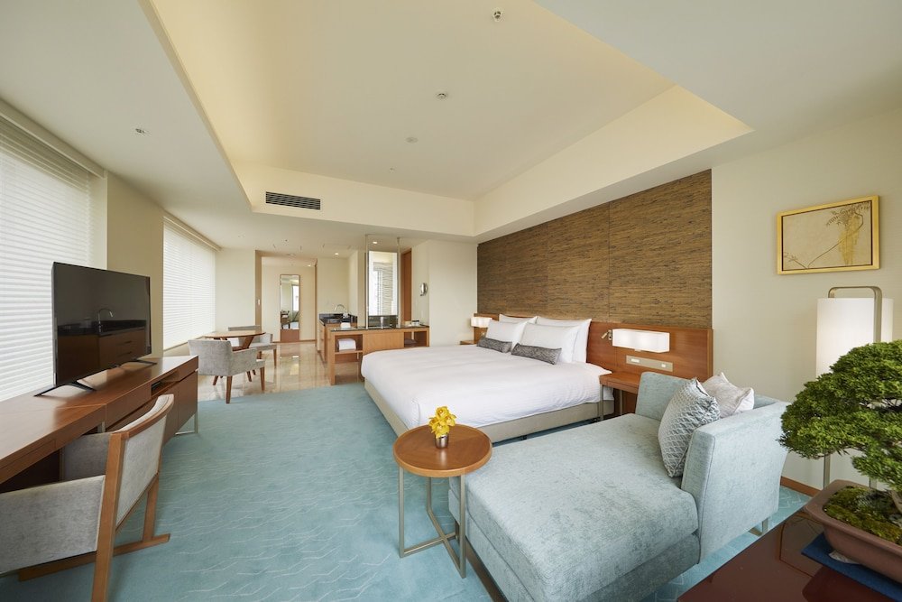 The Kitano Hotel Tokyo Room Type - Deluxe Room, Non Smoking, Corner (king)