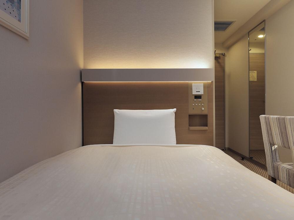 Keio Presso Inn Otemachi - Tap to explore photos