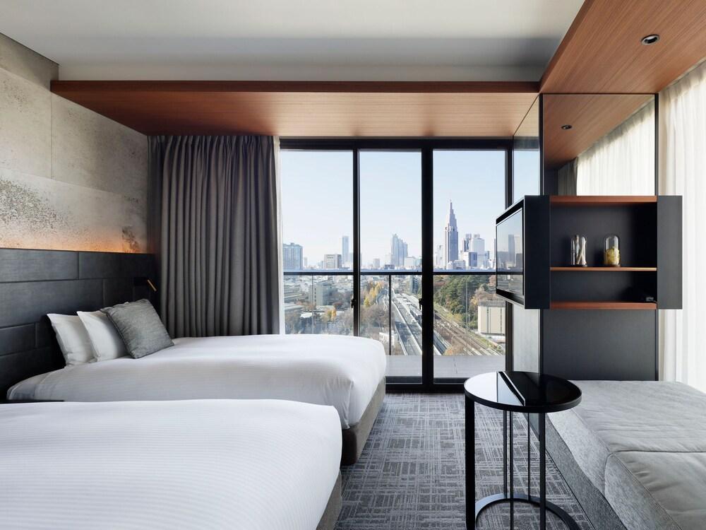 Mitsui Garden Hotel Jingugaien Tokyo Premier Room Type - Superior , 2 beds (+ extra) , Corner room , with balcony, Non Smoking Mitsui Garden Hotel Jingugaien Tokyo Premier Room Type - Superior , 2 beds (+ extra) , Corner room , with balcony, Non Smoking