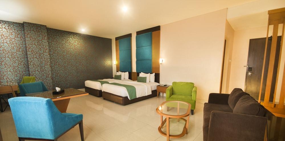 Hotel Gren Alia Tugu Tani Room Type - Family Room