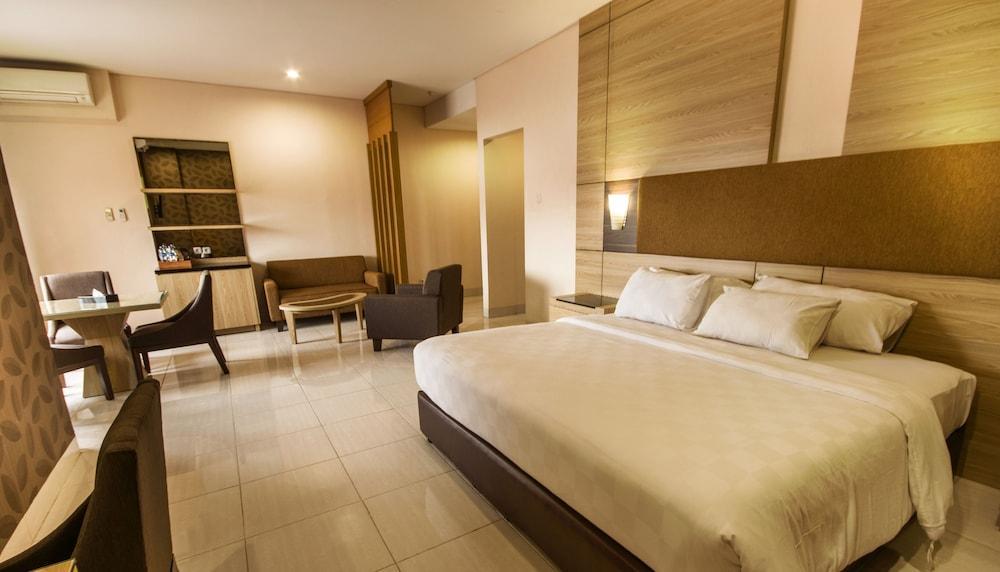 Hotel Gren Alia Tugu Tani Room Type - Suite King
