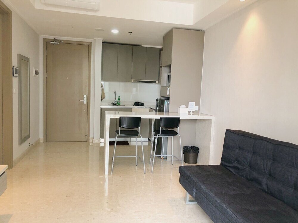 Gold Coast PIK Sea View Apartments by LongeStay, Jakarta Apartment