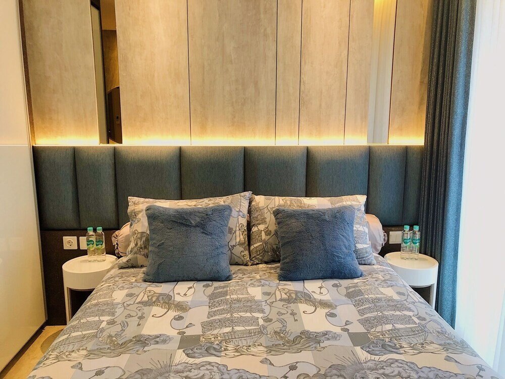 Gold Coast PIK Sea View Apartments by LongeStay, Jakarta Apartment