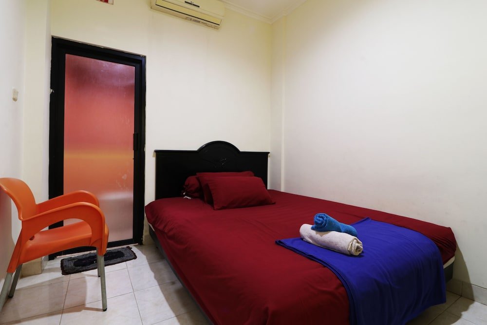Penginapan Marsya Prima Syariah Room Type - Deluxe Room