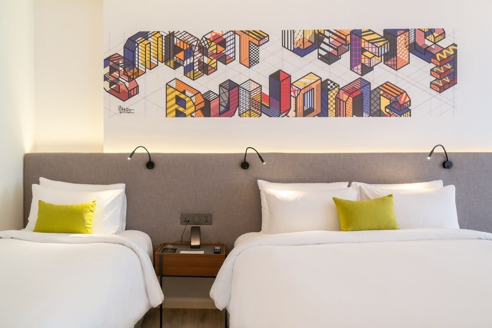 Triple Y Hotel Room Type - Deluxe Triple Room