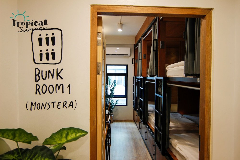 Tropical Summer Hostel Room Type - Mixed Dormitory