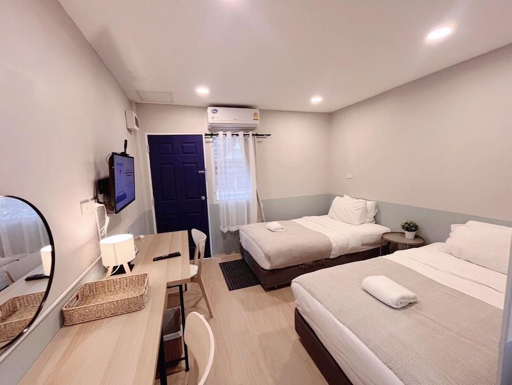 Snoozy Room Type - Comfort Studio