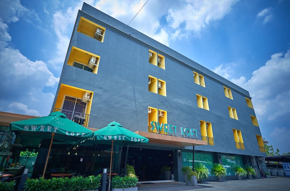 Sweetloft Hotel Don Muang - Tap to explore photos
