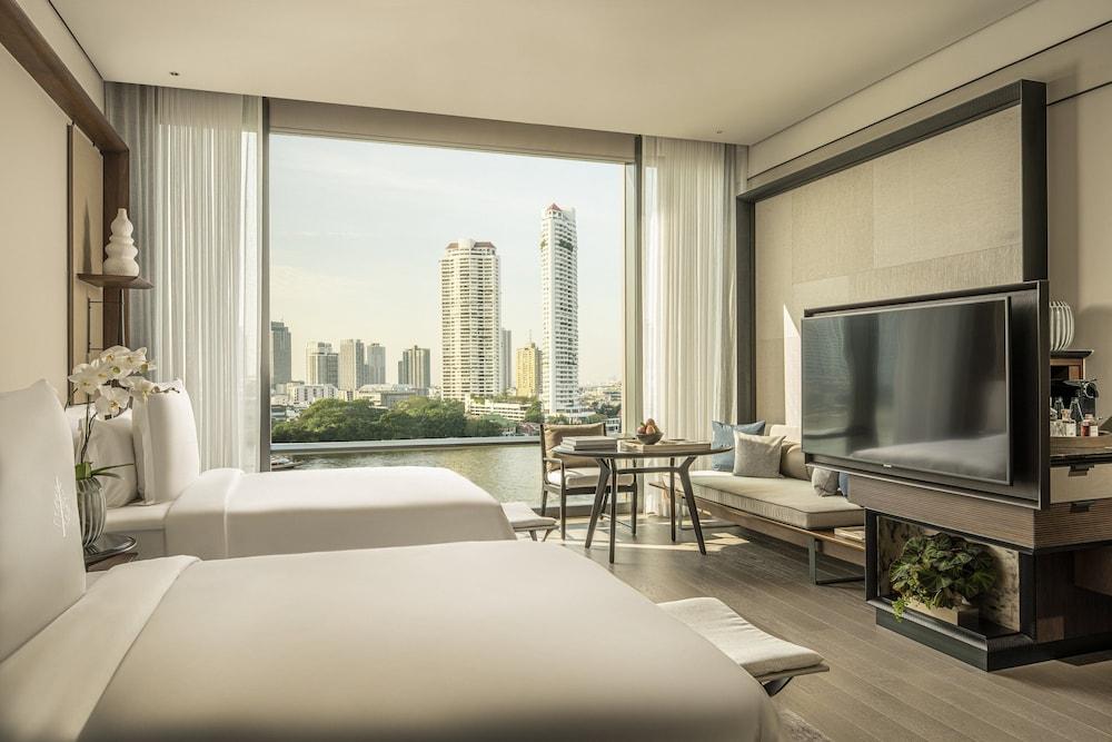Four Seasons Hotel Bangkok at Chao Phraya River  Room Type - Premier Room, River View (Two Twins)