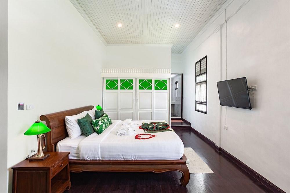 Sound Gallery House - Hostel Room Type - Suite, 1 King Bed