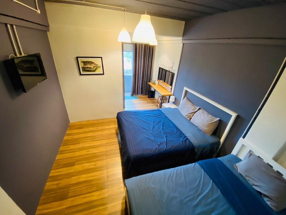 Mango 10 House Room Type - Standard Triple Room