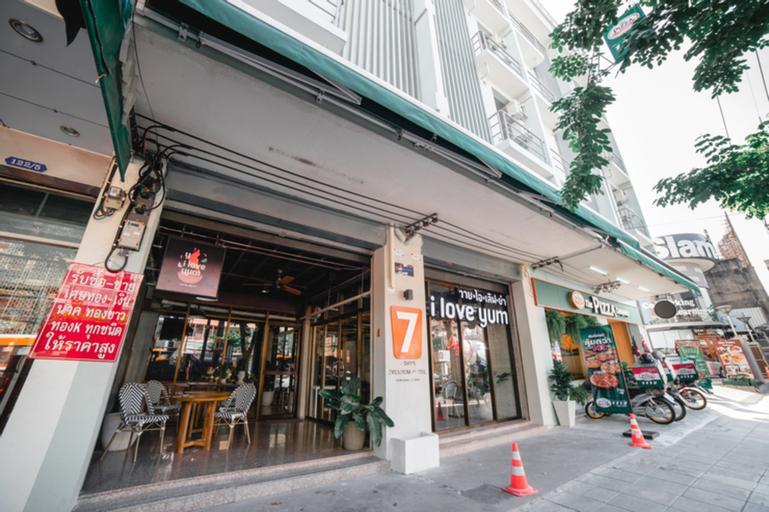 7 Days Premium Hotel at Icon Siam Station - Tap to explore photos