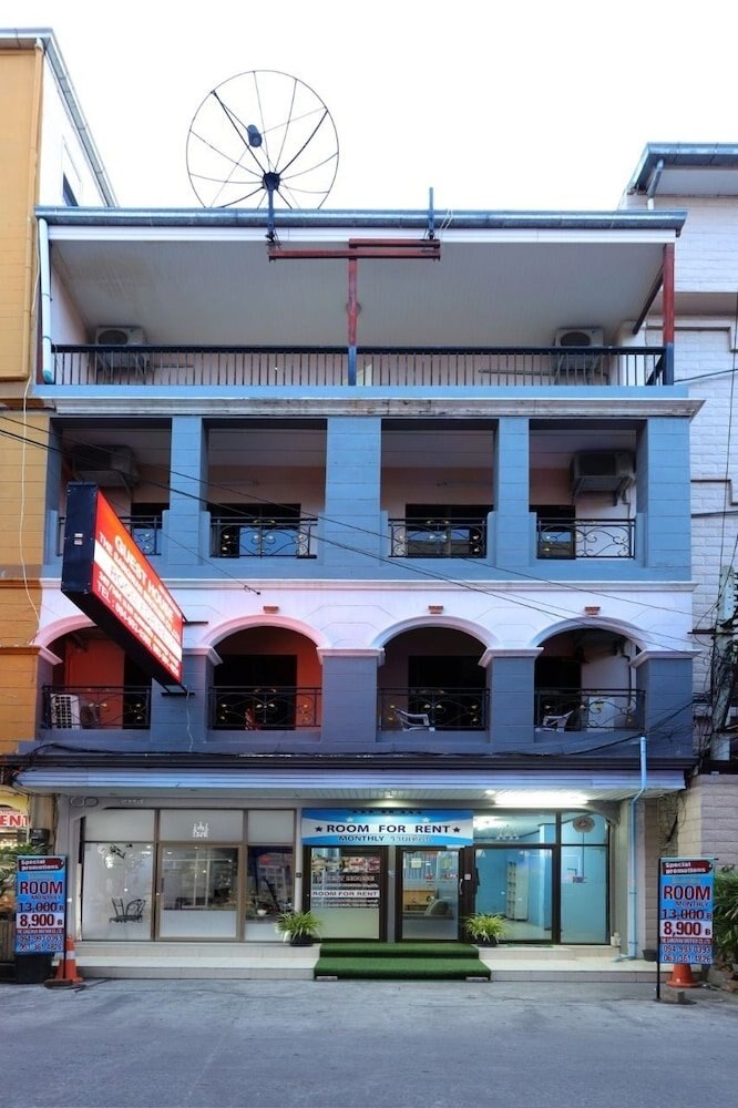 Sangwan Guest House - Tap to explore photos