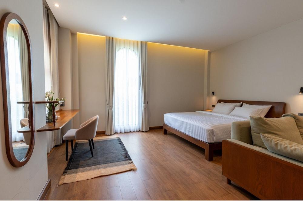 Ploen Pirom Room Type - Villa Garden King Bed