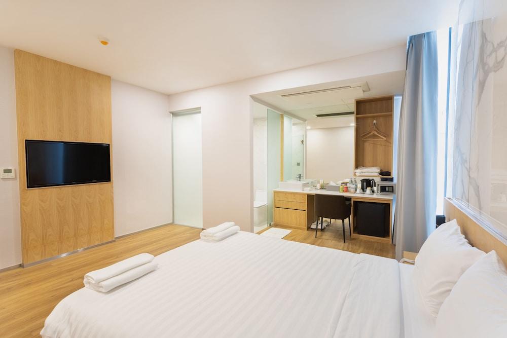 Artino Hotel Room Type - Large Double Room