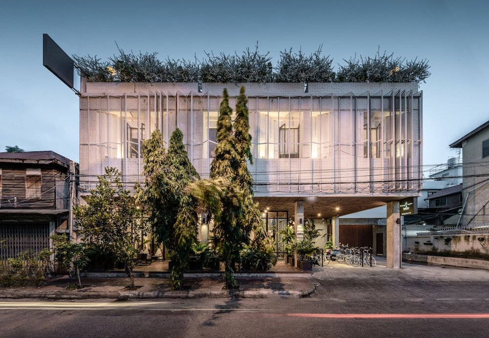 ونس آجين هوستل