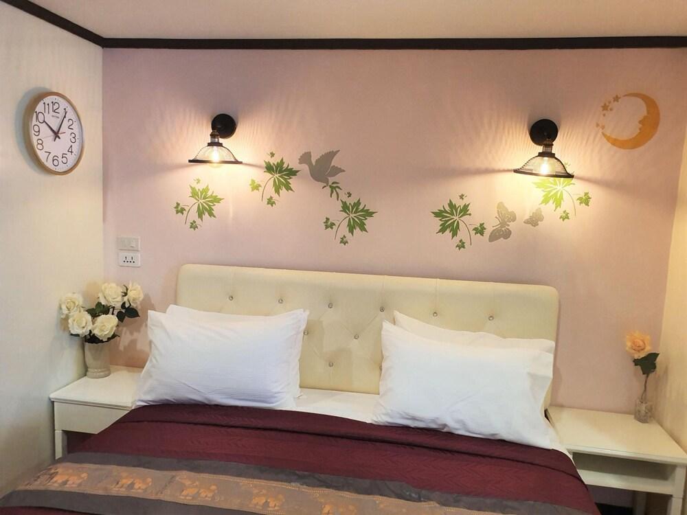Cana Boutique Hotel Room Type - Family Queen 4 Adults