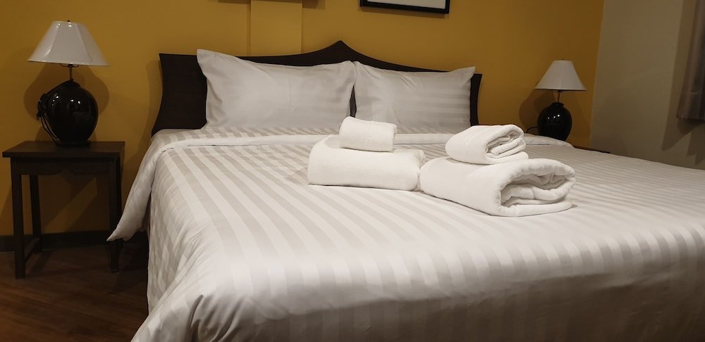 Vinary Hotel Room Type - Deluxe Double or Twin Room