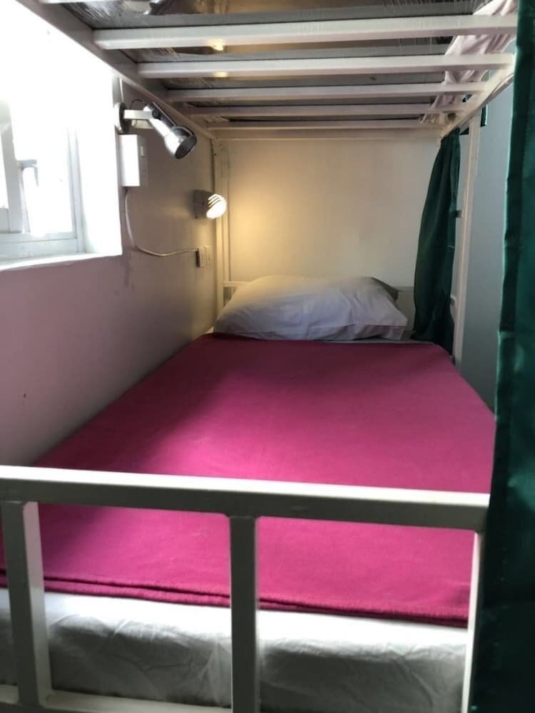PLOY Hostel Room Type - Bunk Bed in Female Dormitory Room