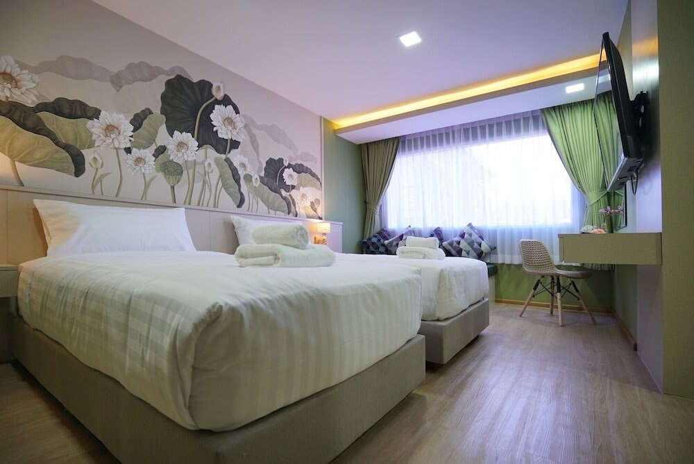 The Qube Fifty Hotel Room Type - Standard Twin Room