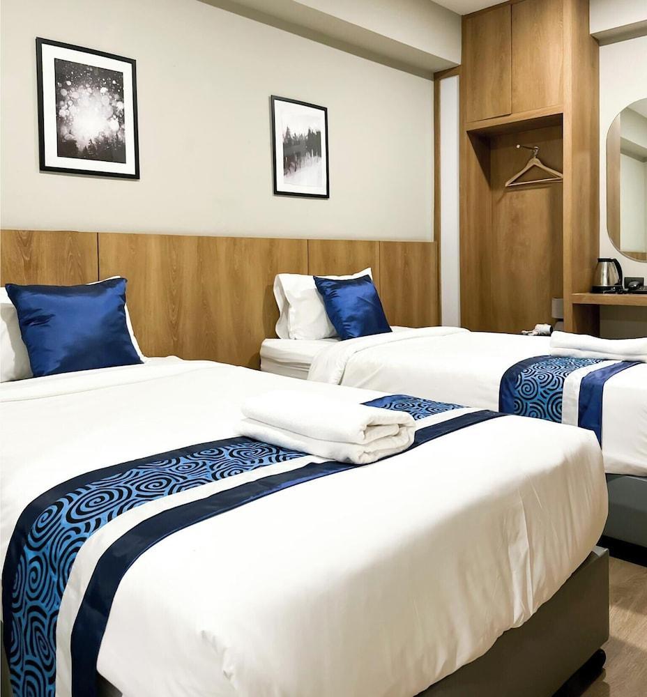 B Stay Hotel Room Type - Superior Twin Room