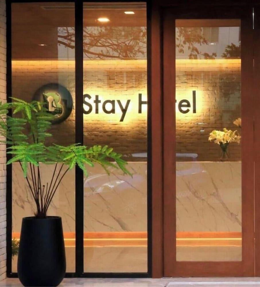 B Stay Hotel