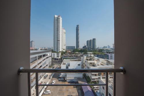 U Sabai Hotel Room Type - Queen Room with Balcony