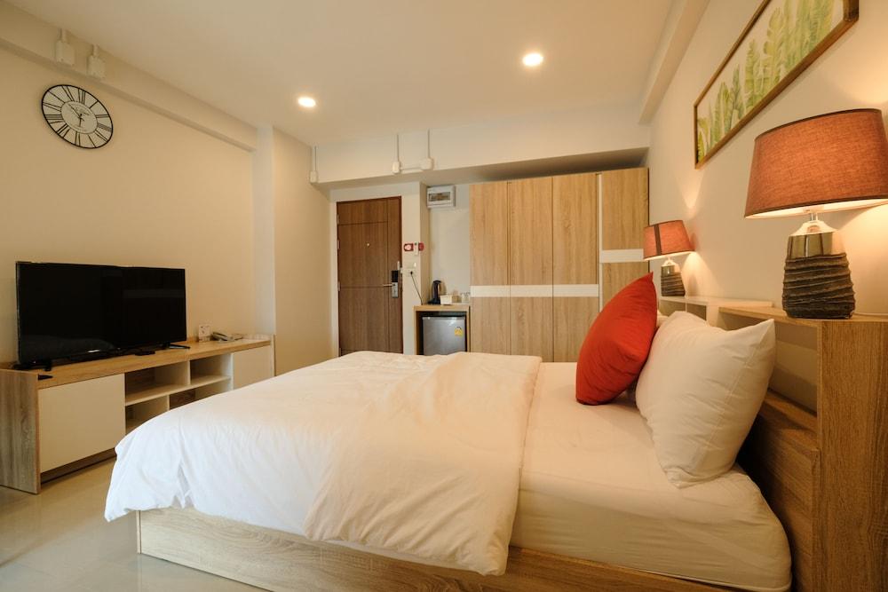 U Sabai Hotel - Tap to explore photos