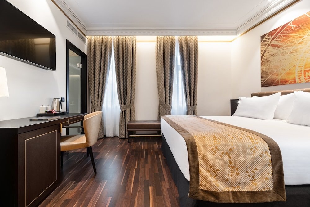 Aurea Legends by Eurostars Hotel Company - Tap to explore photos
