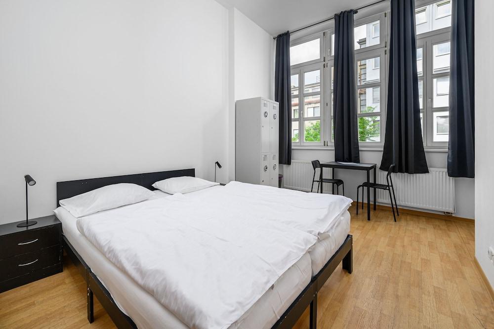 Wellness Rooms Central Room Type - Basic Double Room, Non Smoking, Shared Bathroom Wellness Rooms Central Room Type - Basic Double Room, Non Smoking, Shared Bathroom