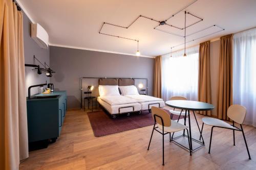Miss Sophie's Downtown Room Type - Double or Twin Room with Private Bathroom Miss Sophie's Downtown Room Type - Double or Twin Room with Private Bathroom