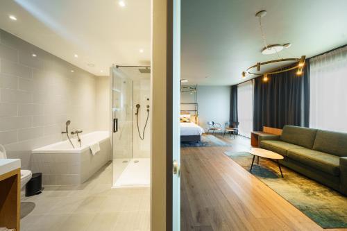 Four Elements Hotel Amsterdam - Tap to explore photos