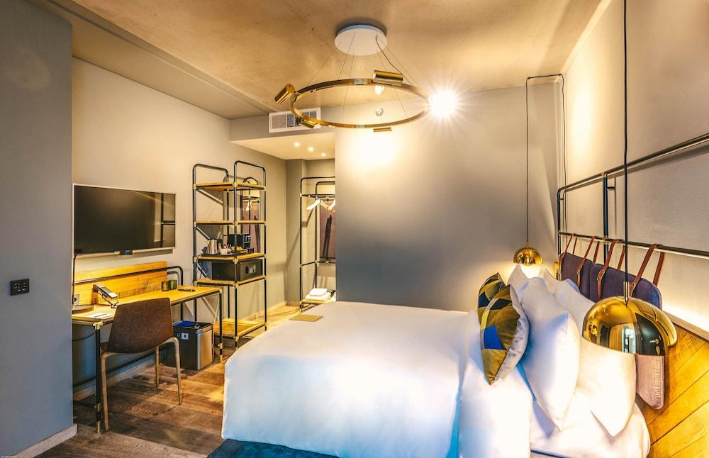 Four Elements Hotel Amsterdam Room Type - Double Room (Special needs) Four Elements Hotel Amsterdam Room Type - Double Room (Special needs)