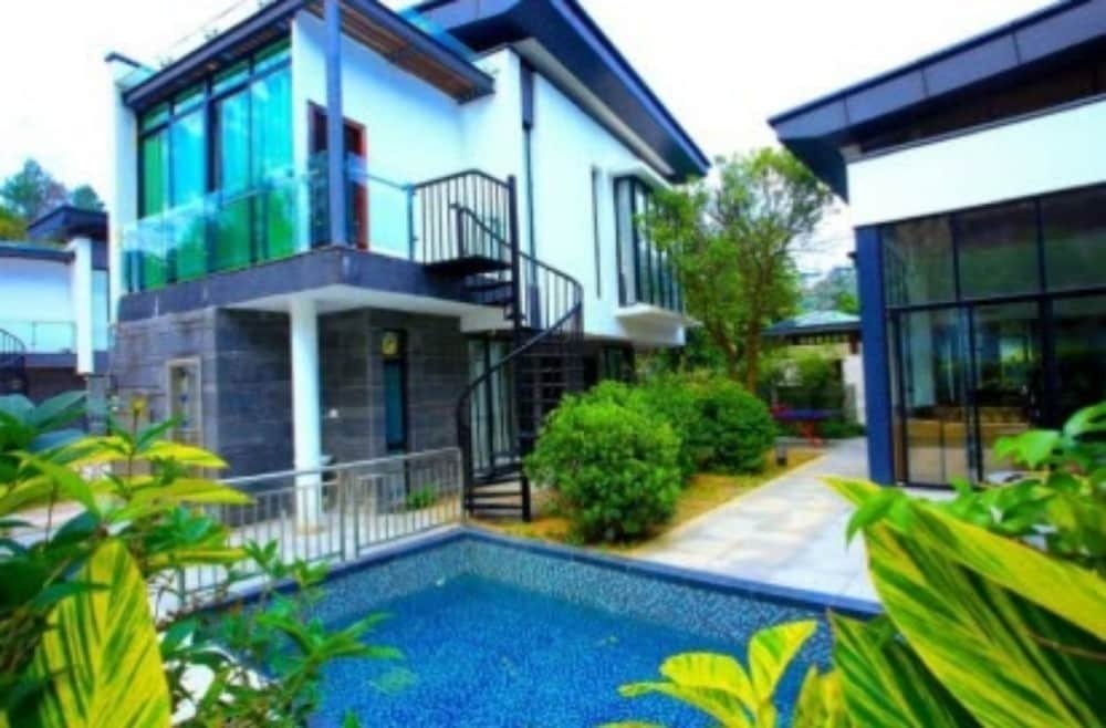 Moon River Villa No 4