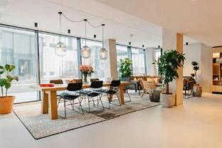 Numa Amsterdam Docklands - Tap to explore photos