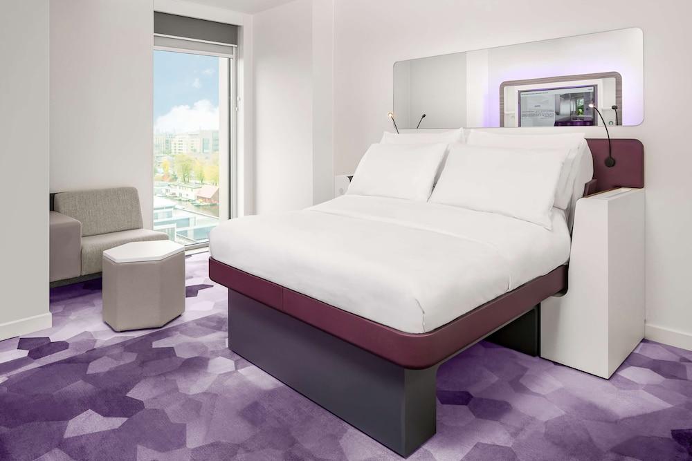 YOTEL Amsterdam Room Type - First Class Room