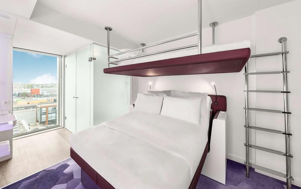 YOTEL Amsterdam Room Type - Triple Room