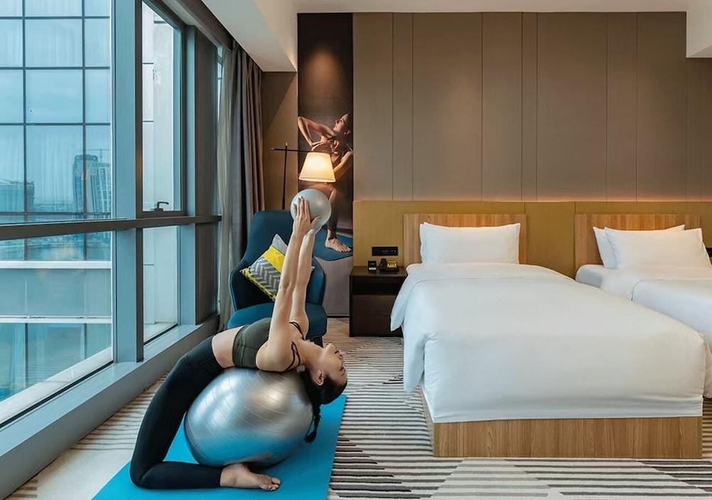 La Yarda Hotel Guangzhou - Free Shuttle Bus Available during Canton Fair Period Room Type - La Yarda Deluxe Twin Bed Room La Yarda Hotel Guangzhou - Free Shuttle Bus Available during Canton Fair Period Room Type - La Yarda Deluxe Twin Bed Room