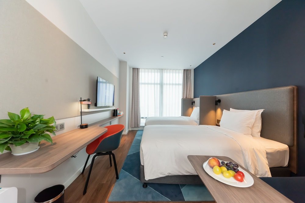 Holiday Inn Express Shanghai Tangzhen - Tap to explore photos