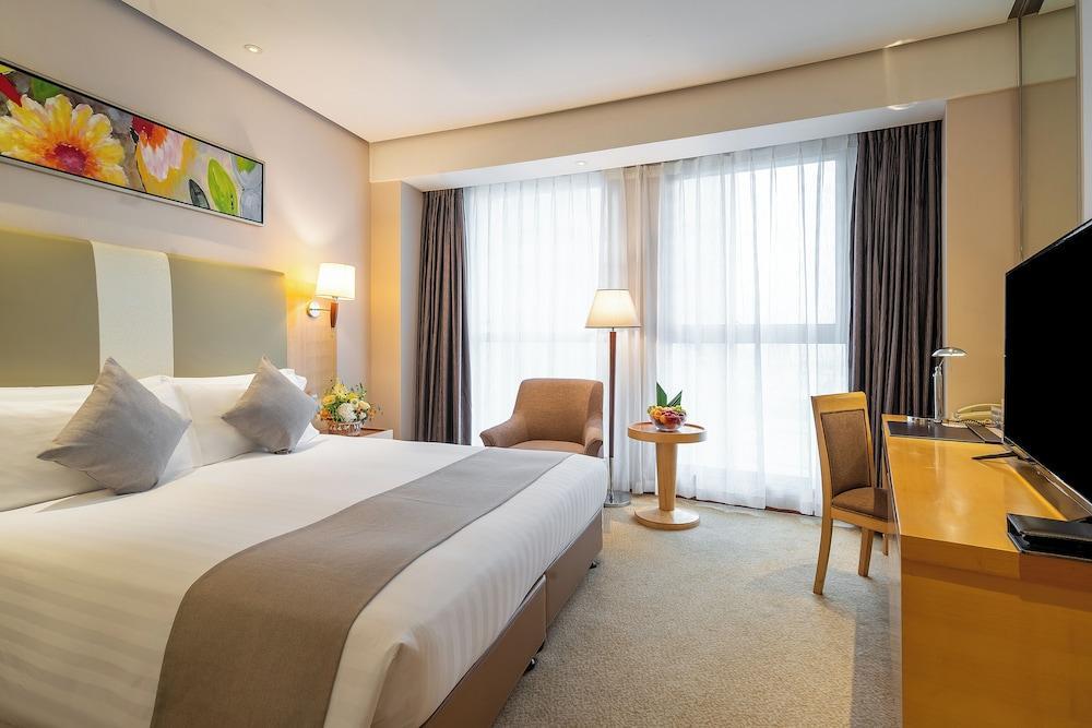 Regal Jinfeng Hotel Room Type - Superior Room