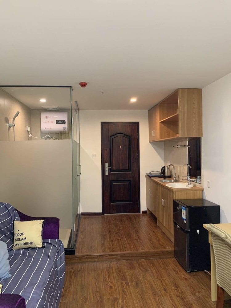 California Apartment HongMei Road Branch - Tap to explore photos